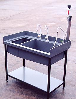 compact dye sink